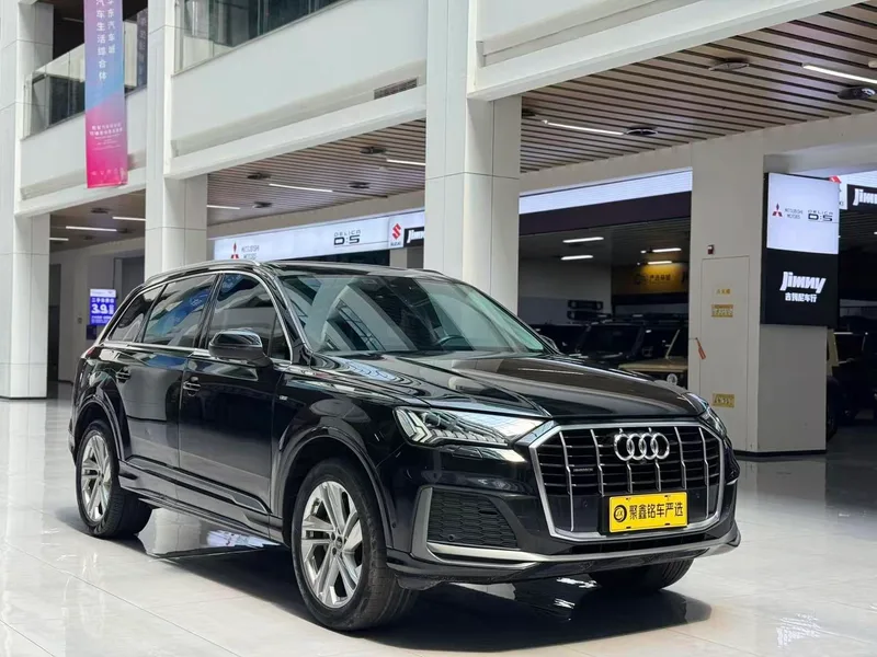 Audi Q7 2023 45 TFSI quattro S line Sporty exterior photo 3 Audi Q7 2023 45 TFSI quattro S line Sporty exterior photo 3