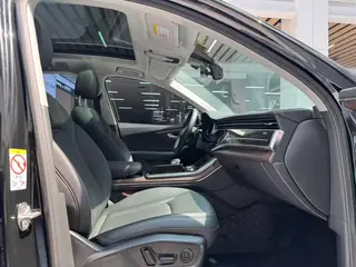 Audi Q7 2023 45 TFSI quattro S line Sporty interior photo 18 Audi Q7 2023 45 TFSI quattro S line Sporty interior photo 18