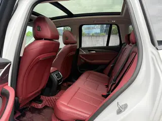 BMW X3 2022 xDrive30i Leading Type M Obsidian Night Suit interior photo 6 BMW X3 2022 xDrive30i Leading Type M Obsidian Night Suit interior photo 6