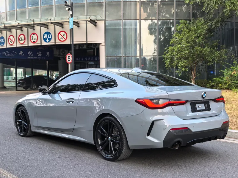 BMW 4 Series 2022 Restyling 425i M Sports Night Suit exterior photo 4