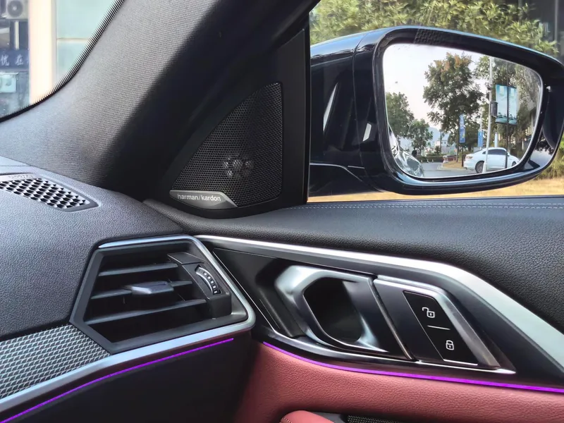 BMW 4 Series 2022 Restyling 425i M Sports Night Suit interior photo 9