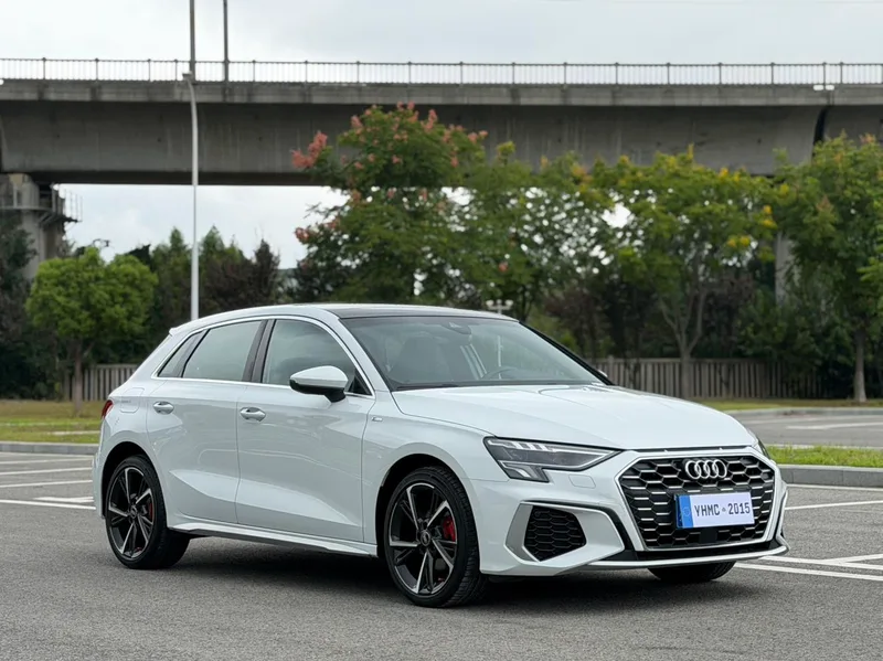 Audi A3 2024 Sportback 35 TFSI Fashion Sport exterior photo 3 Audi A3 2024 Sportback 35 TFSI Fashion Sport exterior photo 3