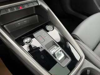 Audi A3 2024 Sportback 35 TFSI Fashion Sport interior photo 12 Audi A3 2024 Sportback 35 TFSI Fashion Sport interior photo 12