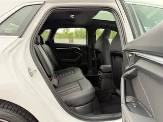 Audi A3 2024 Sportback 35 TFSI Fashion Sport interior photo 16 Audi A3 2024 Sportback 35 TFSI Fashion Sport interior photo 16