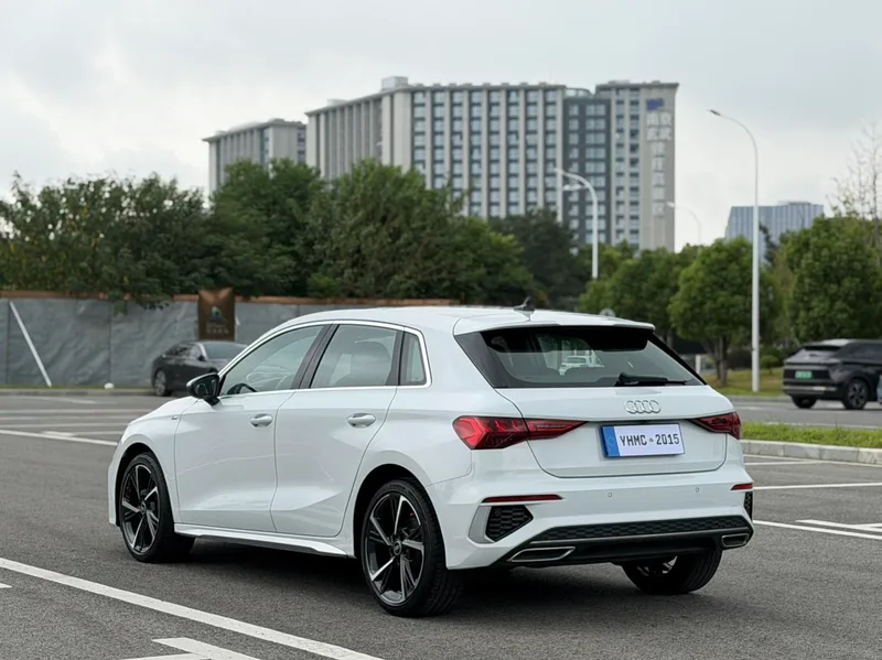 Audi A3 2024 Sportback 35 TFSI Fashion Sport interior photo 18 Audi A3 2024 Sportback 35 TFSI Fashion Sport interior photo 18