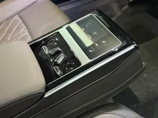 Audi A8 2024 A8L 50 TFSI quattro Selection interior photo 10 Audi A8 2024 A8L 50 TFSI quattro Selection interior photo 10