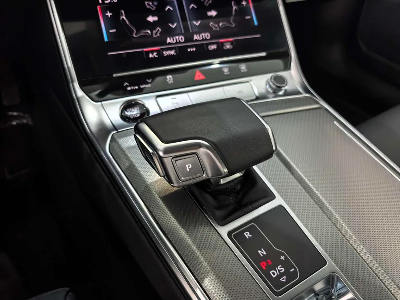 Audi A6L 2023 Restyling 45 TFSI Zhenxuan Zhiya Type interior photo 16 Audi A6L 2023 Restyling 45 TFSI Zhenxuan Zhiya Type interior photo 16