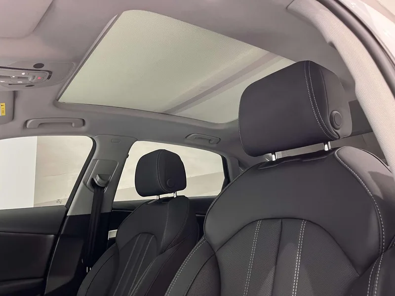 Audi A4L 2024 40 TFSI Fashion dynamic type exterior photo 3 Audi A4L 2024 40 TFSI Fashion dynamic type exterior photo 3
