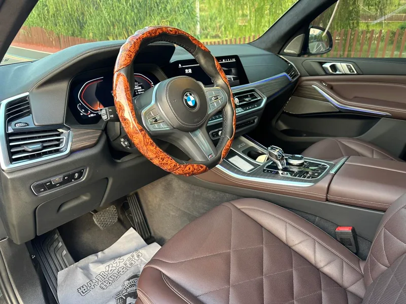 BMW X5 2022 xDrive 40Li M Sports suit exterior photo 6 BMW X5 2022 xDrive 40Li M Sports suit exterior photo 6