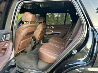 BMW X5 2022 xDrive 40Li M Sports suit interior photo 10 BMW X5 2022 xDrive 40Li M Sports suit interior photo 10