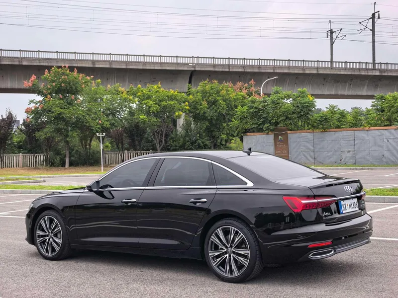 Audi A6L 2022 45 TFSI quattro Zhenxuan Zhiya Type interior photo 15 Audi A6L 2022 45 TFSI quattro Zhenxuan Zhiya Type interior photo 15