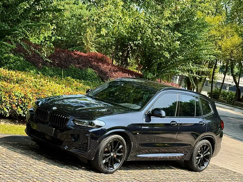 BMW X3 2023 xDrive30i Type de luxe M Ensemble de nuit Yao extérieur photo 1 BMW X3 2023 xDrive30i Type de luxe M Ensemble de nuit Yao extérieur photo 1