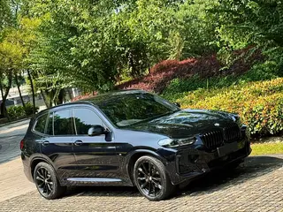 BMW X3 2023 xDrive30i Type de luxe M Ensemble de nuit Yao extérieur photo 3 BMW X3 2023 xDrive30i Type de luxe M Ensemble de nuit Yao extérieur photo 3