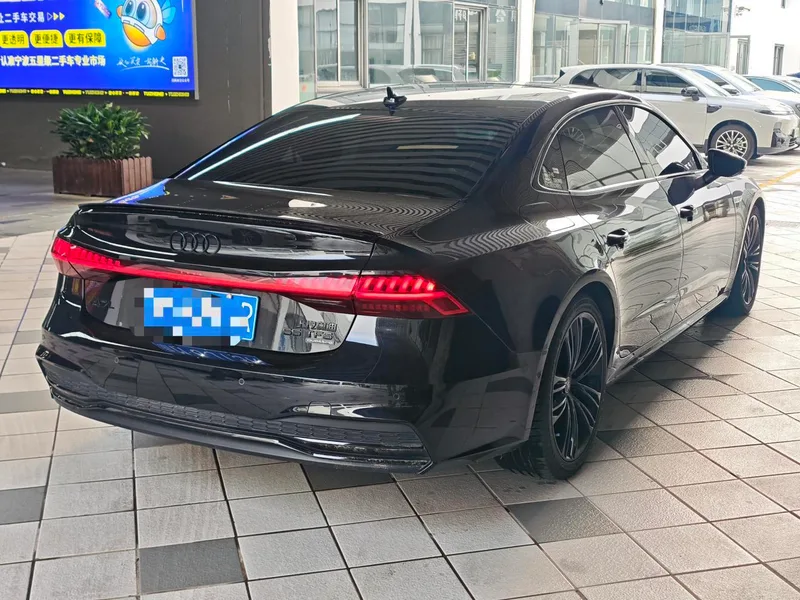 Audi A7L 2022 55 TFSI quattro S-line edition one Pilot version interior photo 13 Audi A7L 2022 55 TFSI quattro S-line edition one Pilot version interior photo 13