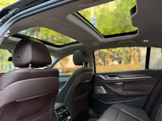 BMW 5 Series 2022 530Li Leading Type Luxury Set interior photo 11 BMW 5 Series 2022 530Li Leading Type Luxury Set interior photo 11