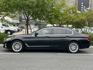 BMW 5 Series 2022 Restyling 525Li Luxury Set exterior photo 3 BMW 5 Series 2022 Restyling 525Li Luxury Set exterior photo 3