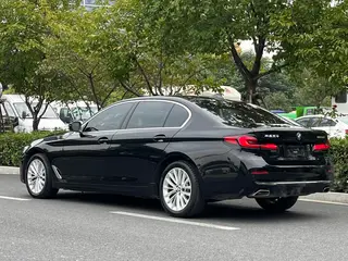 BMW 5 Series 2022 Restyling 525Li Luxury Set exterior photo 4 BMW 5 Series 2022 Restyling 525Li Luxury Set exterior photo 4