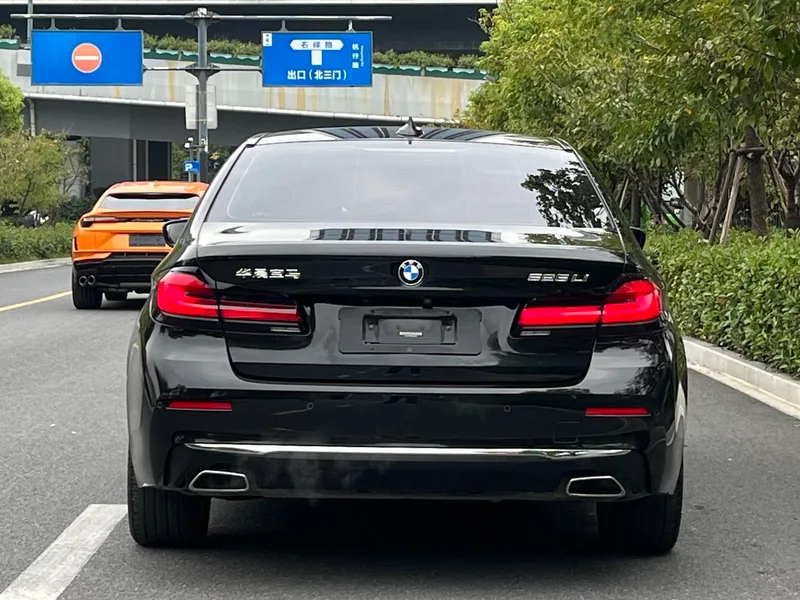 BMW 5 Series 2022 Restyling 525Li Luxury Set exterior photo 5 BMW 5 Series 2022 Restyling 525Li Luxury Set exterior photo 5
