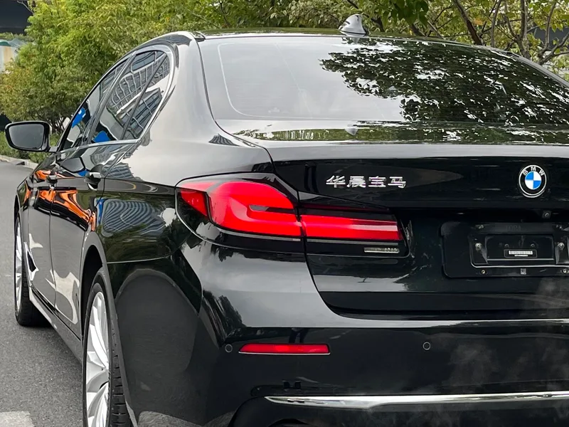 BMW 5 Series 2022 Restyling 525Li Luxury Set exterior photo 6 BMW 5 Series 2022 Restyling 525Li Luxury Set exterior photo 6