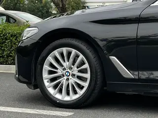 BMW 5 Series 2022 Restyling 525Li Luxury Set exterior photo 7 BMW 5 Series 2022 Restyling 525Li Luxury Set exterior photo 7
