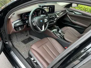 BMW 5 Series 2022 Restyling 525Li Luxury Set interior photo 11 BMW 5 Series 2022 Restyling 525Li Luxury Set interior photo 11