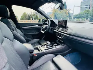 Audi Q5L 2024 45TFSI Deluxe dinámico interior foto 9 Audi Q5L 2024 45TFSI Deluxe dinámico interior foto 9