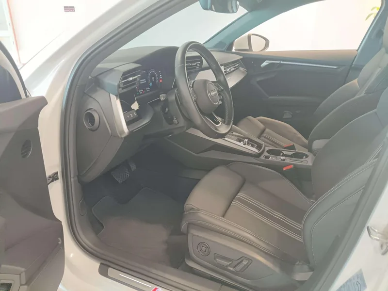 Audi A3 2023 Sportback 35 TFSI Fashion Sport interior photo 11 Audi A3 2023 Sportback 35 TFSI Fashion Sport interior photo 11