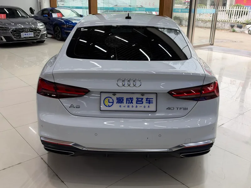 Audi A5 2024 Sportback 40 TFSI Fashion dynamic type interior photo 15 Audi A5 2024 Sportback 40 TFSI Fashion dynamic type interior photo 15