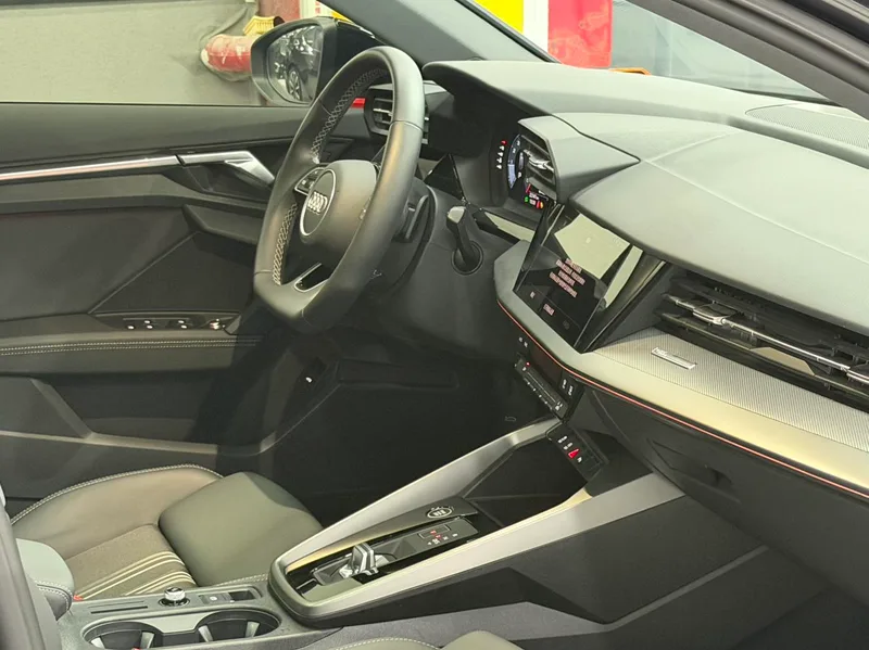 Audi A3 2024 Sportback 35 TFSI Estilo deportivo de moda interior foto 14 Audi A3 2024 Sportback 35 TFSI Estilo deportivo de moda interior foto 14