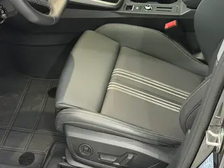 Audi A3 2024 Sportback 35 TFSI Estilo deportivo de moda interior foto 16 Audi A3 2024 Sportback 35 TFSI Estilo deportivo de moda interior foto 16