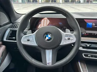 BMW X5 2023 xDrive40Li M Traje nocturno deportivo Yao interior foto 11 BMW X5 2023 xDrive40Li M Traje nocturno deportivo Yao interior foto 11