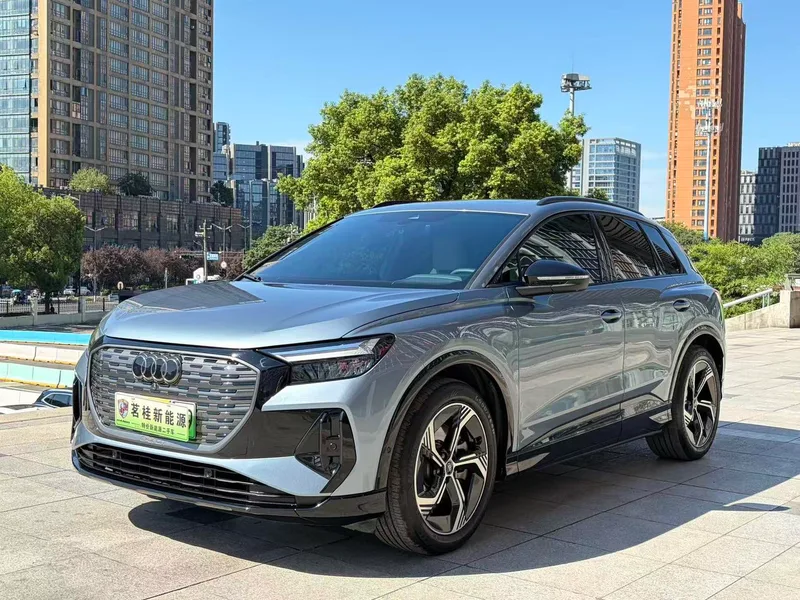 Audi Q4 e-tron 2022 40 e-tron Early-bird version exterior photo 1 Audi Q4 e-tron 2022 40 e-tron Early-bird version exterior photo 1