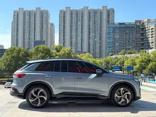 Audi Q4 e-tron 2022 40 e-tron Early-bird version exterior photo 6 Audi Q4 e-tron 2022 40 e-tron Early-bird version exterior photo 6