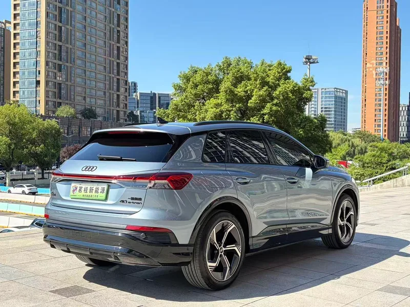 Audi Q4 e-tron 2022 40 e-tron Early-bird version exterior photo 8 Audi Q4 e-tron 2022 40 e-tron Early-bird version exterior photo 8
