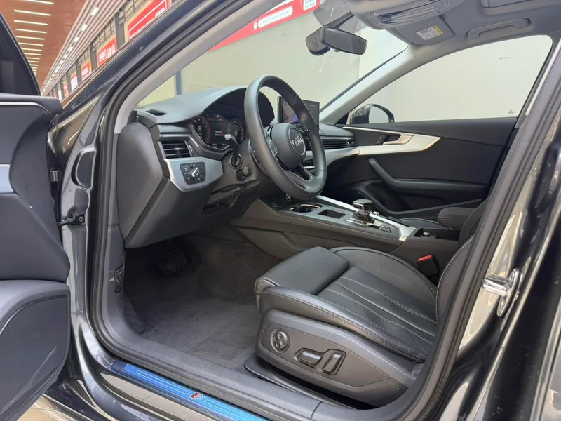 Audi A4L 2023 40 TFSI Mode dynamique extérieur photo 4