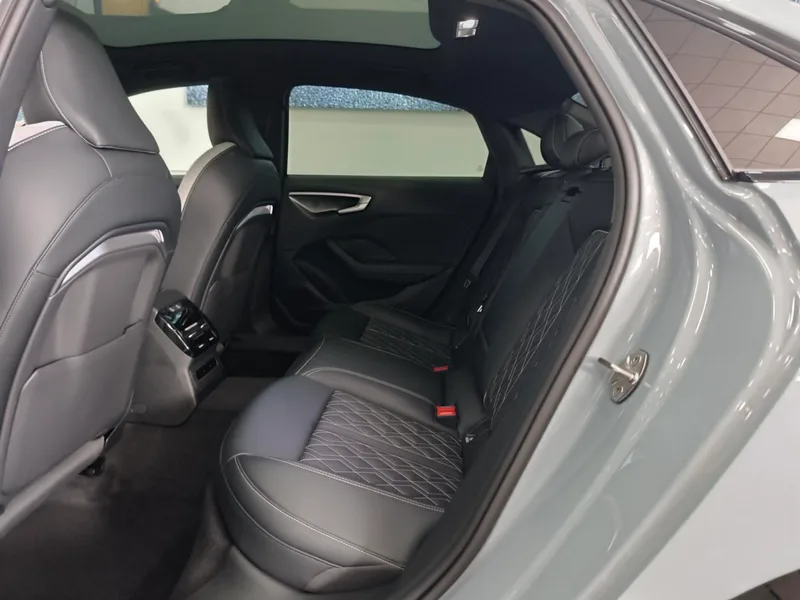 Audi A5L 2026 High Power Sport Edition interior photo 16 Audi A5L 2026 High Power Sport Edition interior photo 16