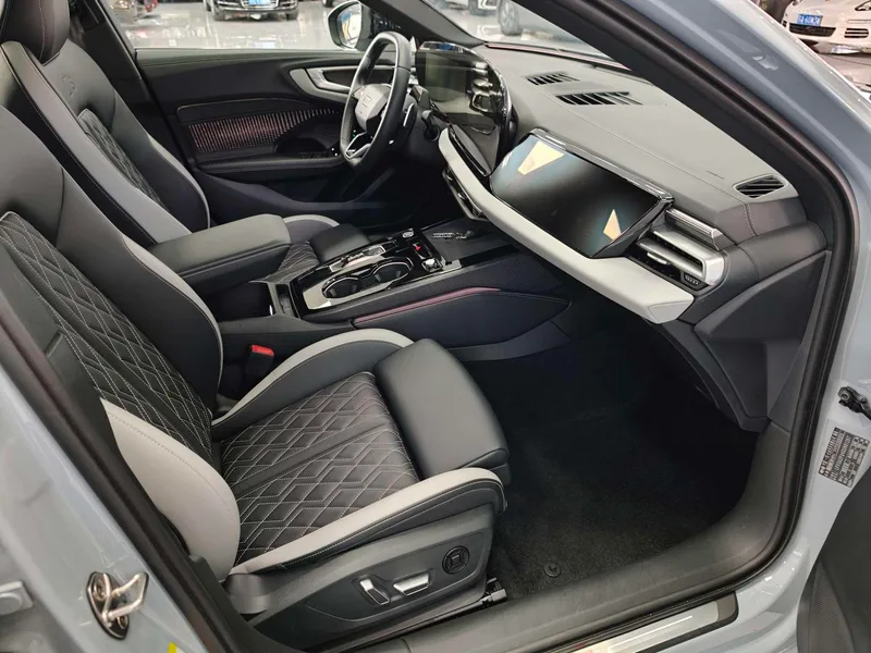 Audi A5L 2026 High Power Sport Edition interior photo 17 Audi A5L 2026 High Power Sport Edition interior photo 17
