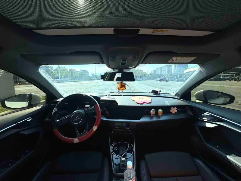 Audi A3 2022 A3L Limousine 35 TFSI Progressive and Elegant Style interior photo 8 Audi A3 2022 A3L Limousine 35 TFSI Progressive and Elegant Style interior photo 8