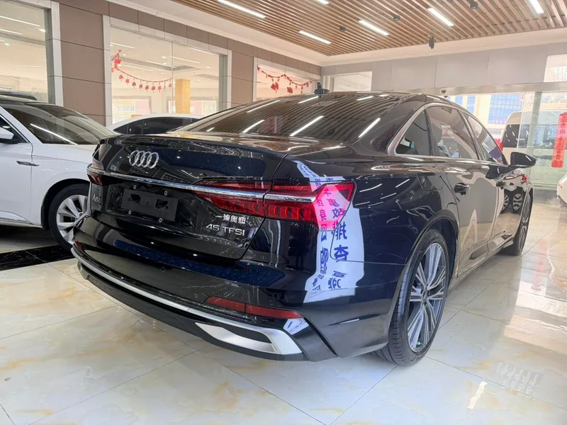 Audi A6L 2023 45 TFSI Choisissez un type dynamique extérieur photo 4 Audi A6L 2023 45 TFSI Choisissez un type dynamique extérieur photo 4