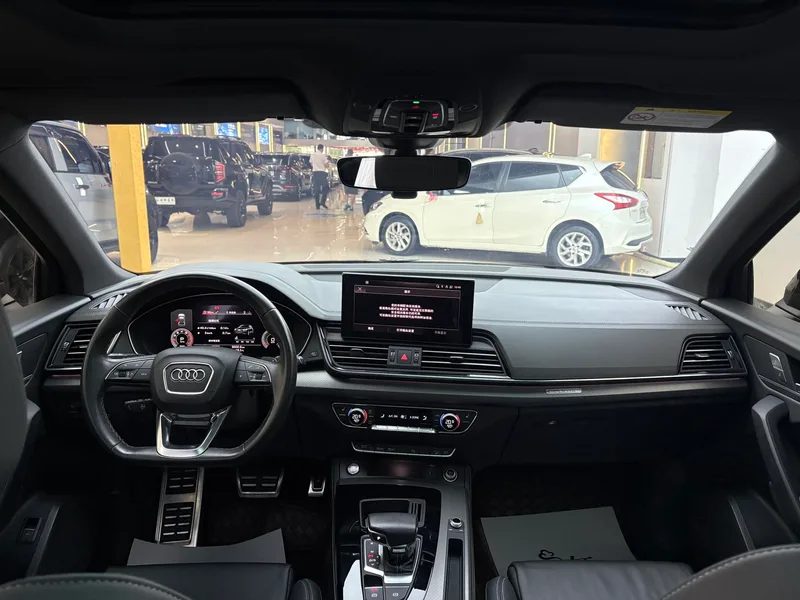 Audi Q5L 2023 40T Deluxe Dynamic interior photo 10 Audi Q5L 2023 40T Deluxe Dynamic interior photo 10