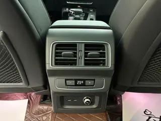 Audi Q5L 2023 40T Deluxe Dynamic interior photo 12 Audi Q5L 2023 40T Deluxe Dynamic interior photo 12