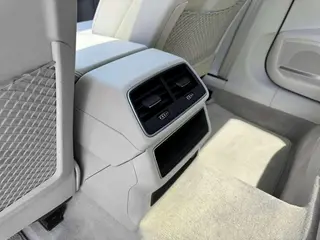 Audi A6L 2022 55 TFSI quattro Flagship Zhiya Type interior photo 13 Audi A6L 2022 55 TFSI quattro Flagship Zhiya Type interior photo 13