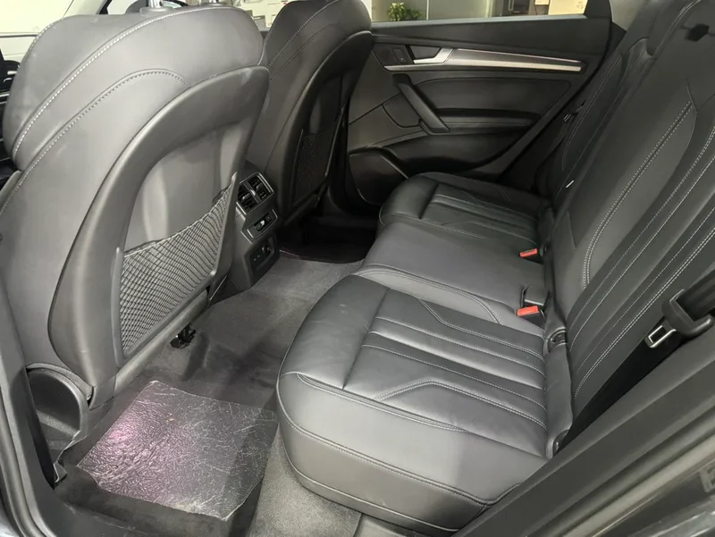 Audi Q5L 2022 Restyling 40T Deluxe Dynamic interior photo 7 Audi Q5L 2022 Restyling 40T Deluxe Dynamic interior photo 7