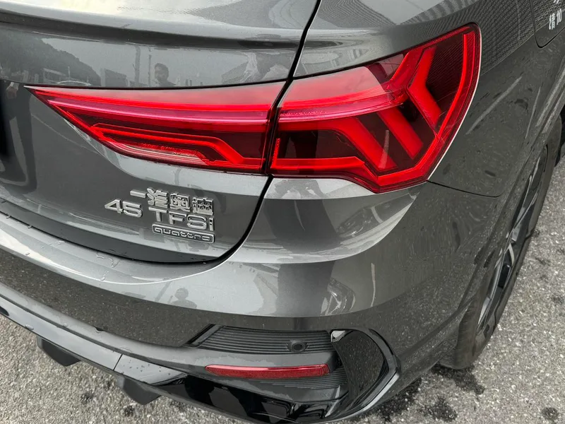 Audi Q3 Sportback 2022 45 TFSI quattro Fashionable interior photo 12 Audi Q3 Sportback 2022 45 TFSI quattro Fashionable interior photo 12