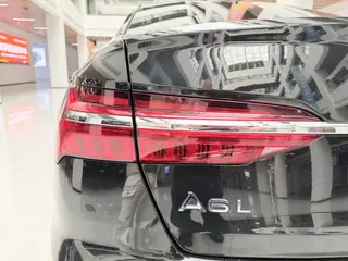 Audi A6L 2023 Mise à jour 45 TFSI Choisissez l'élégance intérieur photo 18 Audi A6L 2023 Mise à jour 45 TFSI Choisissez l'élégance intérieur photo 18