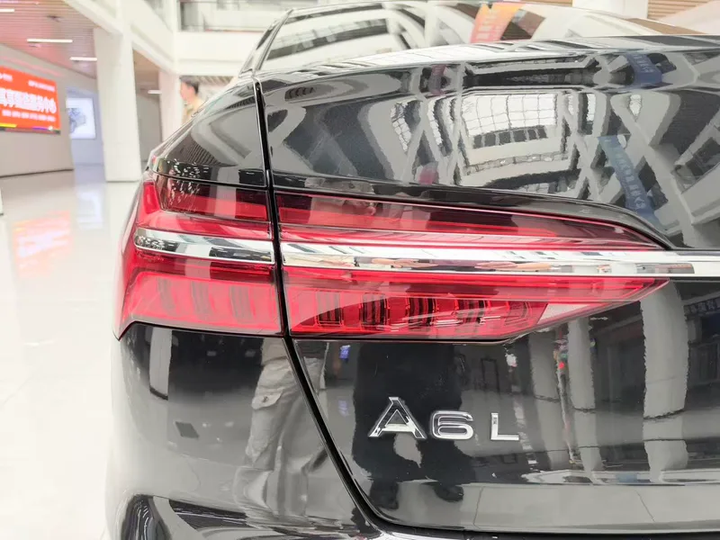 Audi A6L 2023 Mise à jour 45 TFSI Choisissez l'élégance intérieur photo 18 Audi A6L 2023 Mise à jour 45 TFSI Choisissez l'élégance intérieur photo 18