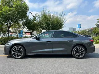Audi A5L 2026 2.0T Versión deportiva Plus exterior foto 4 Audi A5L 2026 2.0T Versión deportiva Plus exterior foto 4