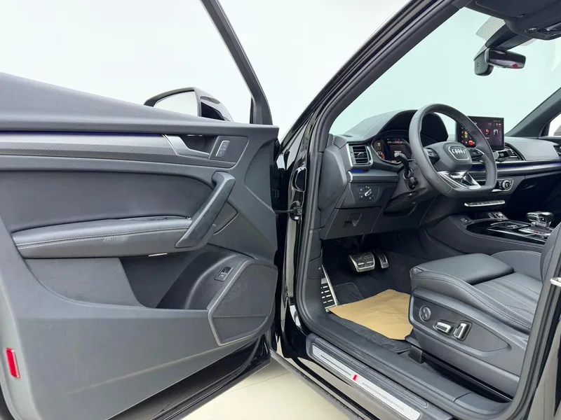 Audi Q5L 2024 40TFSI Fashion dynamic type exterior photo 6 Audi Q5L 2024 40TFSI Fashion dynamic type exterior photo 6