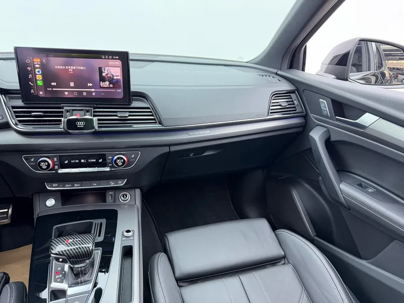 Audi Q5L 2024 40TFSI Fashion dynamic type interior photo 11 Audi Q5L 2024 40TFSI Fashion dynamic type interior photo 11