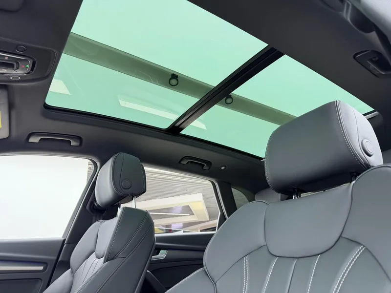 Audi Q5L 2024 40TFSI Fashion dynamic type interior photo 15 Audi Q5L 2024 40TFSI Fashion dynamic type interior photo 15